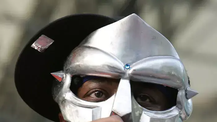 איזה מלך. MF DOOM איזה מלך. MF DOOM