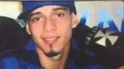 הארי רודריגז, צעיר תושב שיקגו שנורה למוות במהלך מסיבת הפתעה ליום הולדתו, מתוך כתבה של הזכיין המקומי של רשת CBS בעיר, אוקטובר 2011 הארי רודריגז, צעיר תושב שיקגו שנורה למוות במהלך מסיבת הפתעה ליום הולדתו, מתוך כתבה של הזכיין המקומי של רשת CBS בעיר, אוקטובר 2011