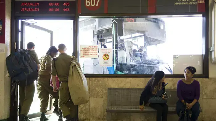 תחנה מרכזית בתל אביב ביום של השביתה הכללית , נובמבר 2011 תחנה מרכזית בתל אביב ביום של השביתה הכללית , נובמבר 2011