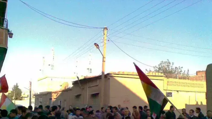 הפגנה נגד שלטון אסד בעיר עמודה, סוריה, נובמבר 2011 הפגנה נגד שלטון אסד בעיר עמודה, סוריה, נובמבר 2011