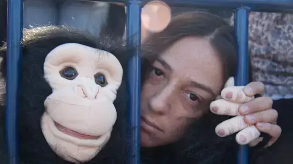 עצרת בקריאה לסגירת חוות מזור עצרת בקריאה לסגירת חוות מזור