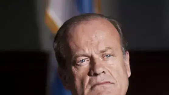 קלסי גרמר בסדרה "Boss" קלסי גרמר בסדרה "Boss"