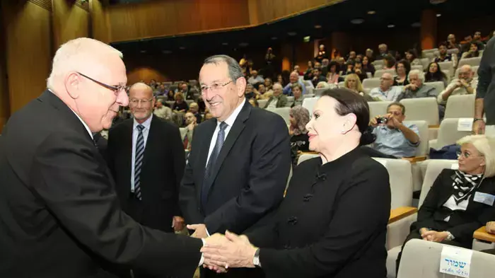 לא כולם מרוצים. גילה אלמגור ורובי ריבלין ביום הקולנוע לא כולם מרוצים. גילה אלמגור ורובי ריבלין ביום הקולנוע