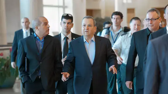 שר הביטחון אהוד ברק בוועדת חוץ וביטחון, נובמבר 2011 שר הביטחון אהוד ברק בוועדת חוץ וביטחון, נובמבר 2011