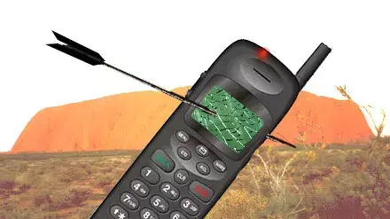 פלאפון משןפד בחץ על רקע האיירס רוק אוסטרליה ( אילוסטרציה ) פלאפון משןפד בחץ על רקע האיירס רוק אוסטרליה ( אילוסטרציה )