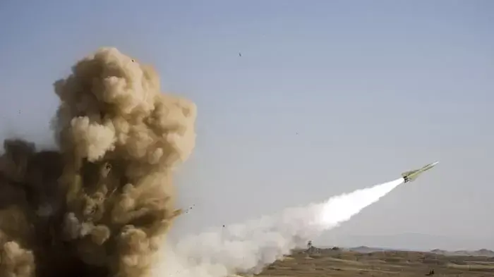 צבא אירן משגר טיל נ"מ S-300, נובמבר 2010 צבא אירן משגר טיל נ"מ S-300, נובמבר 2010
