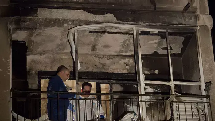אישה נספתה בשריפה בדירת מגורים ברמת גן. דצמבר 2011 אישה נספתה בשריפה בדירת מגורים ברמת גן. דצמבר 2011