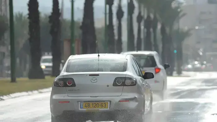 גשם ברחובות אשקלון, דצמבר 2011 גשם ברחובות אשקלון, דצמבר 2011