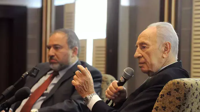 נשיא המדינה בכנס שגרירי משרד החוץ בירושלים, דצמבר 2011 נשיא המדינה בכנס שגרירי משרד החוץ בירושלים, דצמבר 2011