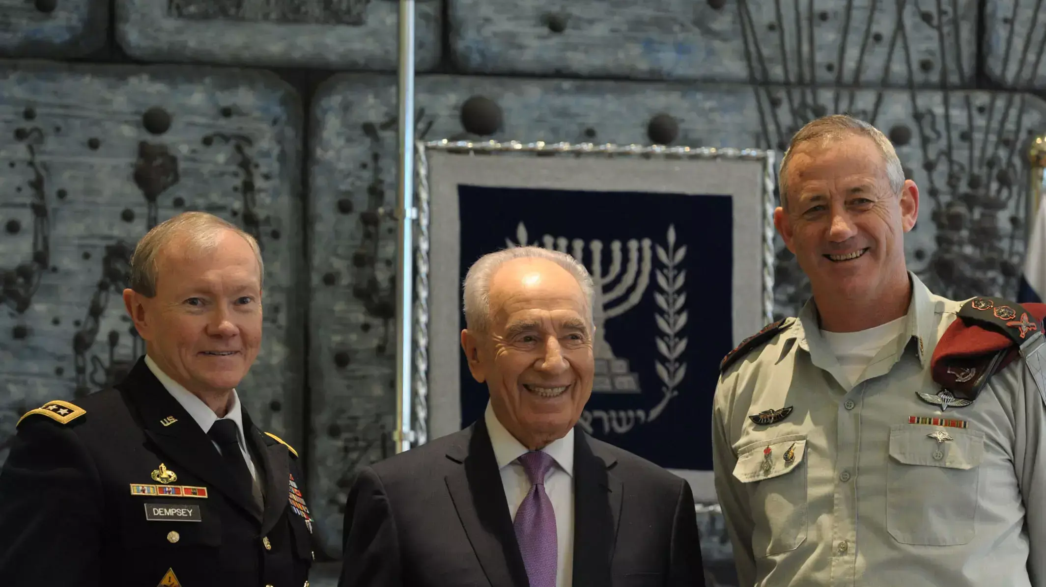 פגישת רמטכ"ל צבא ארה"ב מרטין דמפסי והנשיא שמעון פרס ינואר 2012