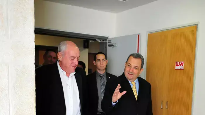 אהוד ברק בוועדה לביקורת המדינה, ינואר 2012 אהוד ברק בוועדה לביקורת המדינה, ינואר 2012
