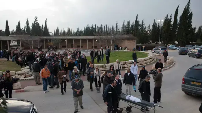 הלוויה של התאום שנהרג בפרשת ההורים המתעללים, ינואר 2012 הלוויה של התאום שנהרג בפרשת ההורים המתעללים, ינואר 2012
