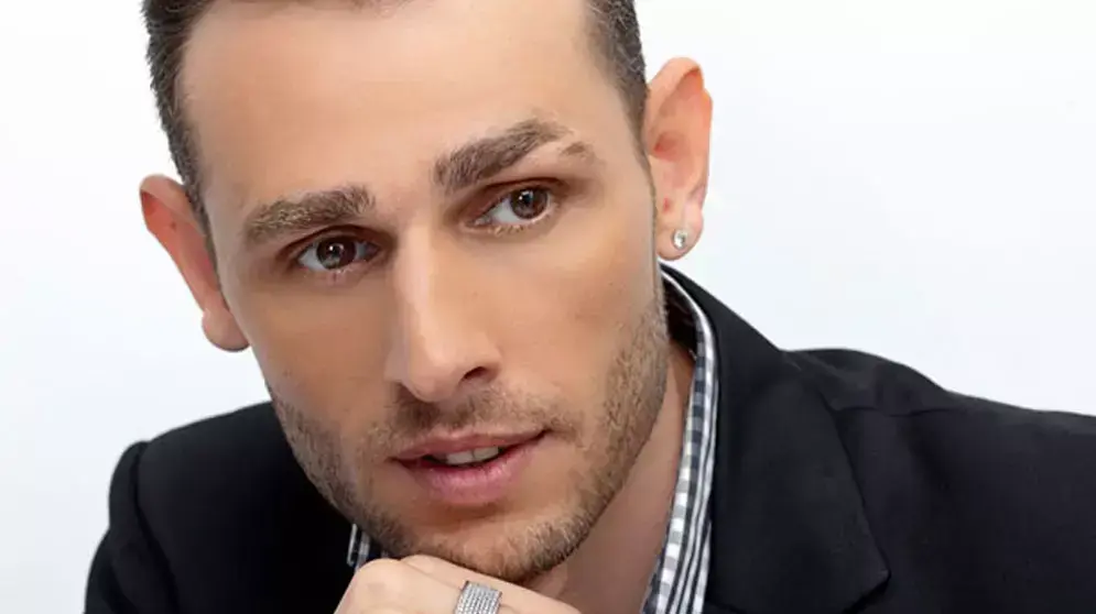 מושיק עפיה - הסר דאגה מליבך ישראל