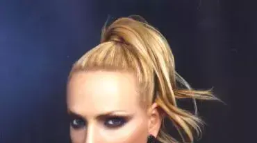 הדוגמנית שחקנית גלית גוטמן (צילום אשל עזר) הדוגמנית שחקנית גלית גוטמן (צילום אשל עזר)