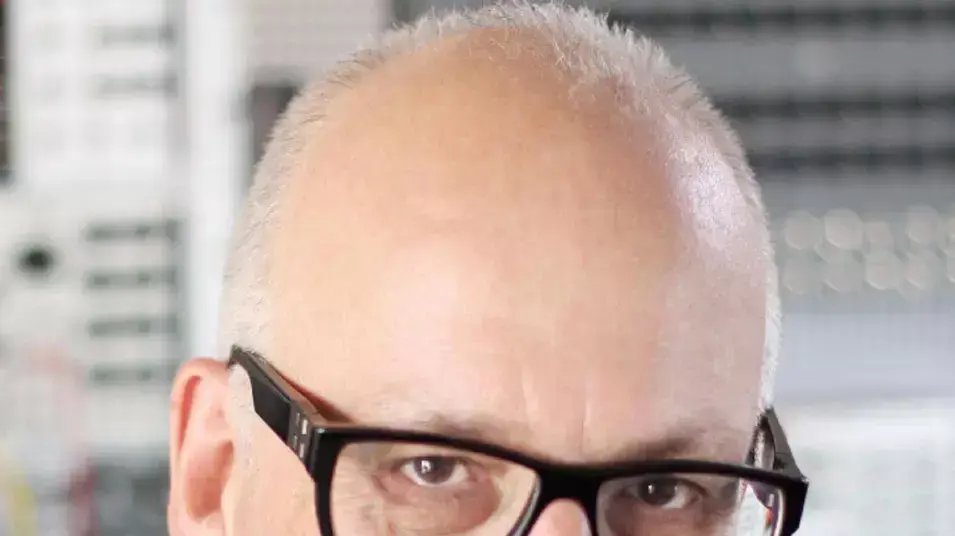 דניאל מילר דניאל מילר