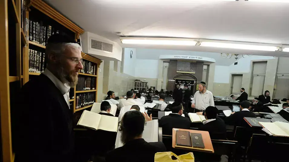 ישיבה שבה למד יונתן סנלדר בית יחיאל , מרץ 2012 ישיבה שבה למד יונתן סנלדר בית יחיאל , מרץ 2012
