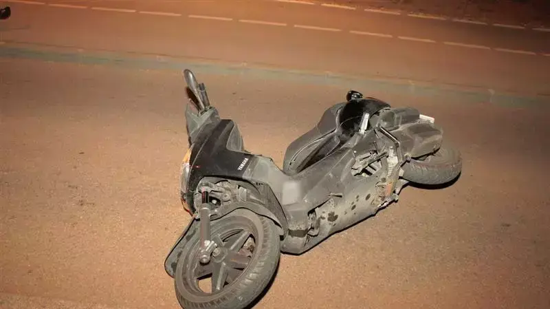 זירת תאונת האופנוע של ברק הירשזון בתל אביב אתמול זירת תאונת האופנוע של ברק הירשזון בתל אביב אתמול