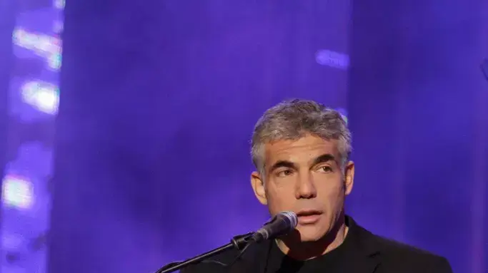 יאיר לפיד בטקס "שירים בכיכר" יאיר לפיד בטקס "שירים בכיכר"