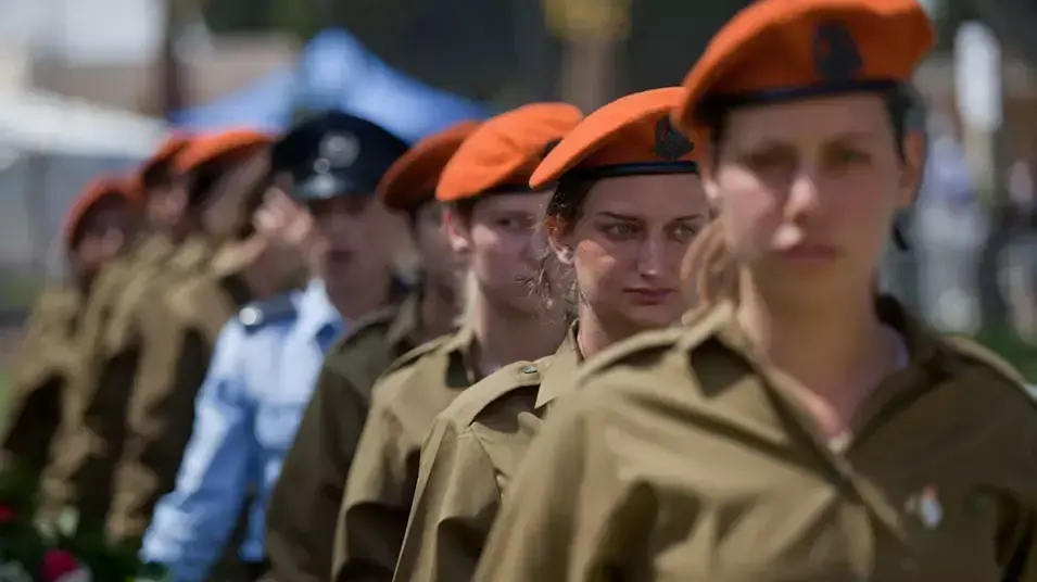 טקס יום הזיכרון בקריית שאול, אפריל 2012 טקס יום הזיכרון בקריית שאול, אפריל 2012