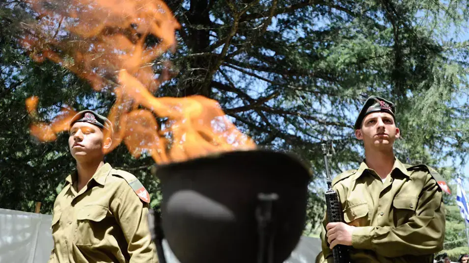 טקס יום הזיכרון בהר הרצל, אפריל 2012 טקס יום הזיכרון בהר הרצל, אפריל 2012