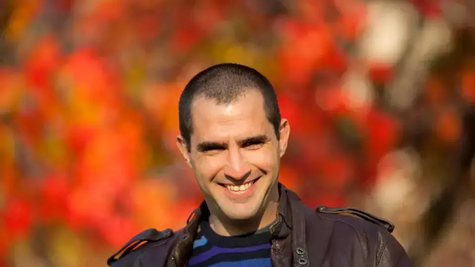 כל החתיכים אצלו. דורי מנור כל החתיכים אצלו. דורי מנור