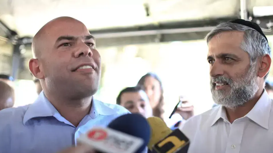 יו"ר תנועת סש אלי ישי במאהל הפראיירים בירושלים, מאי 2012 יו"ר תנועת סש אלי ישי במאהל הפראיירים בירושלים, מאי 2012