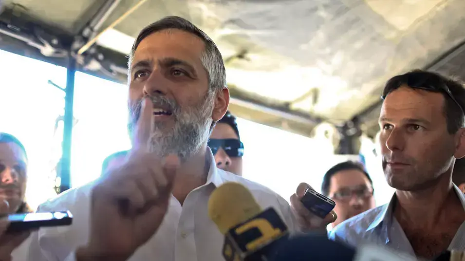 יו"ר תנועת סש אלי ישי במאהל הפראיירים בירושלים, מאי 2012 יו"ר תנועת סש אלי ישי במאהל הפראיירים בירושלים, מאי 2012