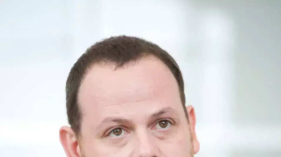 "אני שם את הדמויות בידיים טובות". גידי רף "אני שם את הדמויות בידיים טובות". גידי רף