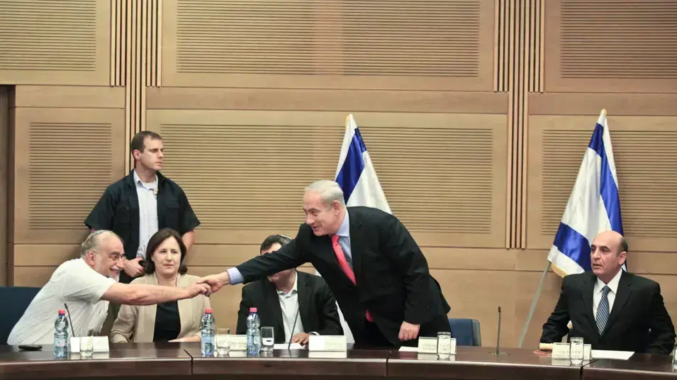 בנימין נתניהו בוועדה לשיווין בנטל בנימין נתניהו בוועדה לשיווין בנטל
