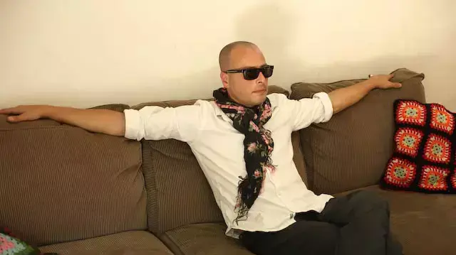 מתלבשים על רן שריג מתלבשים על רן שריג