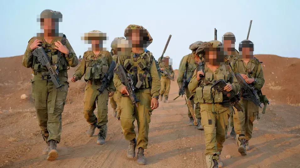 הרמטכ"ל בני גנץ בתרגיל חטיבתי של גבעתי, יוני 2012 הרמטכ"ל בני גנץ בתרגיל חטיבתי של גבעתי, יוני 2012
