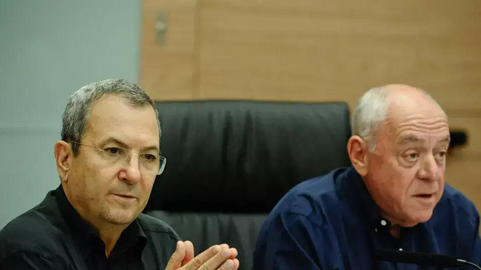 אהוד ברק ומוטי בראון בועדת חוץ ובטחון אהוד ברק ומוטי בראון בועדת חוץ ובטחון
