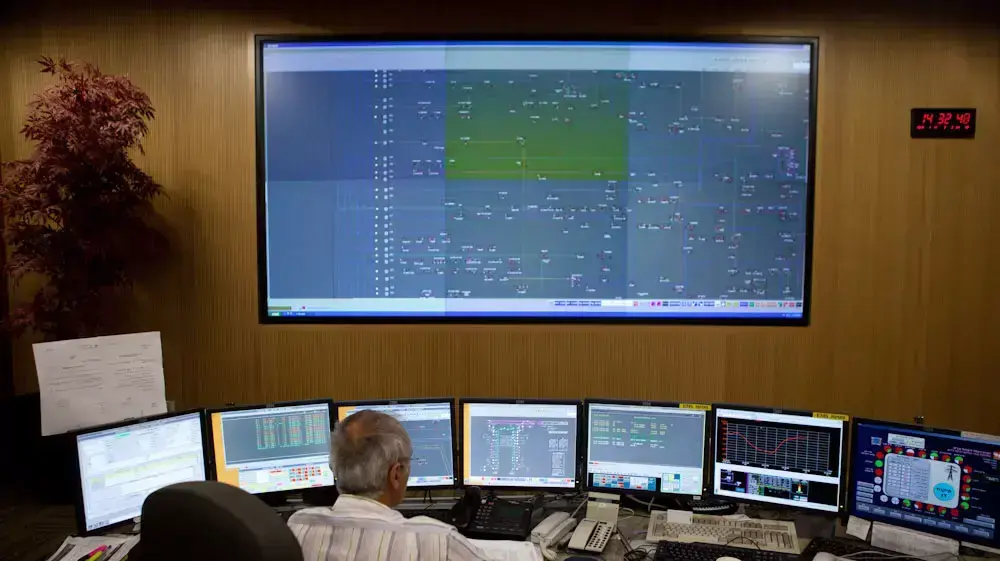 הכבדה בעומס החום בחברת חשמל, יולי 2012 הכבדה בעומס החום בחברת חשמל, יולי 2012