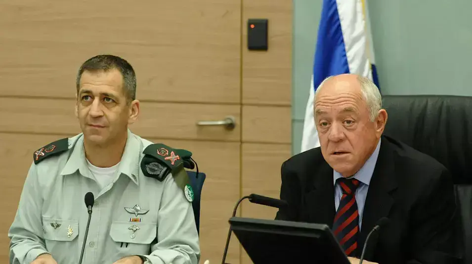 ועדת חוץ וביטחון , יולי 2012 ועדת חוץ וביטחון , יולי 2012