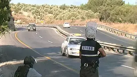 צלפים על כביש תל אביב חיפה צלפים על כביש תל אביב חיפה
