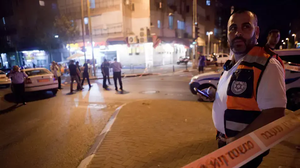 צעיר נורה למוות על ידי אופנוען בחולון צעיר נורה למוות על ידי אופנוען בחולון