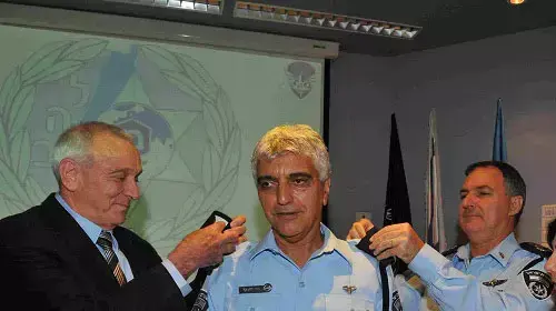 מני יצחקי , מפקד מחוז ירושלים בפועל במשטרת ישראל, יולי 2012 מני יצחקי , מפקד מחוז ירושלים בפועל במשטרת ישראל, יולי 2012