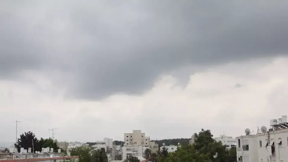 גשם ביולי, נהריה, יולי 2012 גשם ביולי, נהריה, יולי 2012