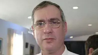 משה נסטלבאום יור עתונאים תל אביב משה נסטלבאום יור עתונאים תל אביב
