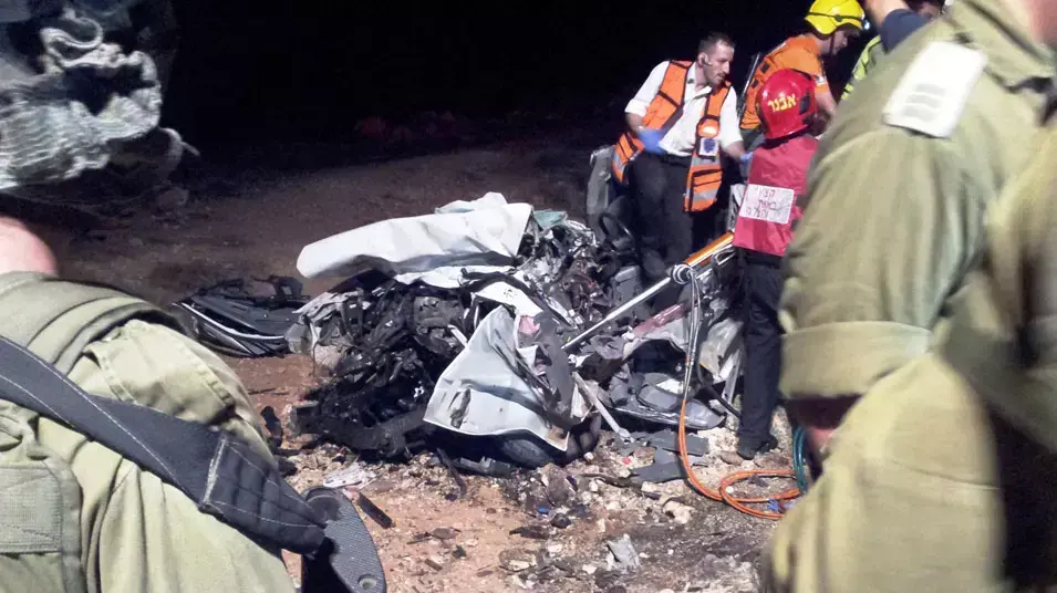 שני הרוגים בתאונת דרכים חזיתית בצומת תפוח שבשומרון, ספטמבר 2012 שני הרוגים בתאונת דרכים חזיתית בצומת תפוח שבשומרון, ספטמבר 2012