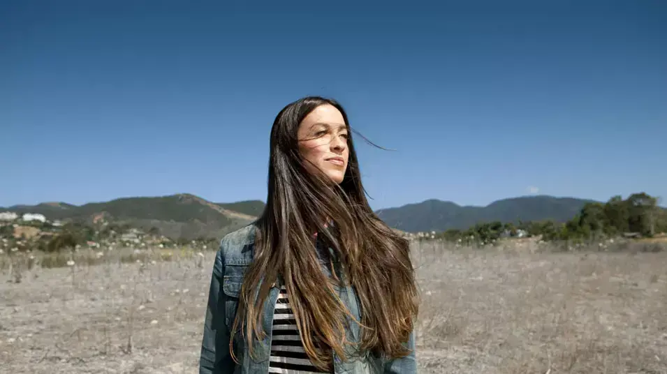 מגיעה כמתוכנן. אלאניס מוריסט מגיעה כמתוכנן. אלאניס מוריסט