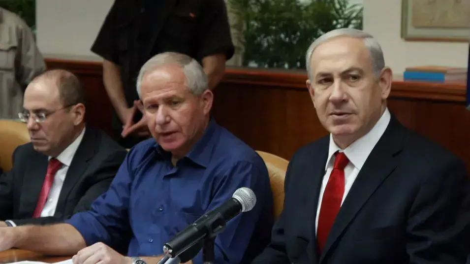 ראש הממשלה בנימין נתניהו בישיבת ממשלה, אוקטובר 2012 ראש הממשלה בנימין נתניהו בישיבת ממשלה, אוקטובר 2012