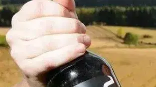 פרסומת לבירה "ארמגדון" בריכוז 65% של מבשלת "ברומייסטר" הסקוטית, אוקטובר 2012 פרסומת לבירה "ארמגדון" בריכוז 65% של מבשלת "ברומייסטר" הסקוטית, אוקטובר 2012