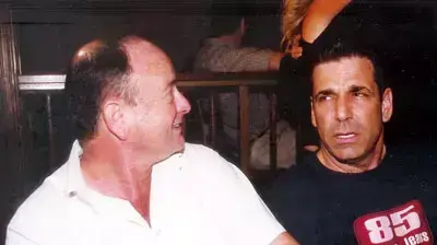 גונן שגב ורוני מילוא במסיבה פרטית גונן שגב ורוני מילוא במסיבה פרטית