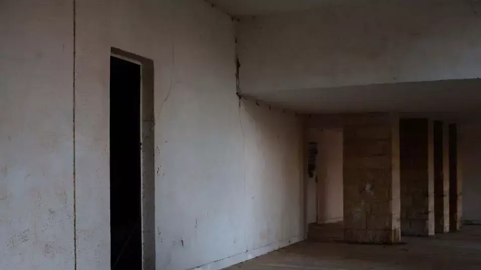 מקלט בשכונת גילה אשר קיים חשד כי בוצעו בו מעשים מגונים , דצמבר 2012 מקלט בשכונת גילה אשר קיים חשד כי בוצעו בו מעשים מגונים , דצמבר 2012