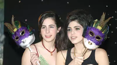 משתתפי קדם אירוויזיון דניאלה שרונה פיק ( בוצצו ועופר קרני ) משתתפי קדם אירוויזיון דניאלה שרונה פיק ( בוצצו ועופר קרני )