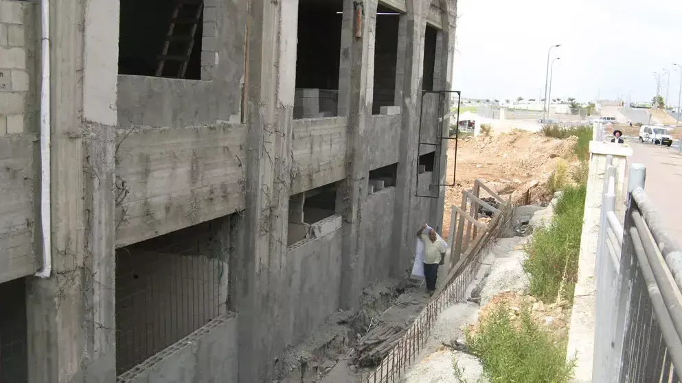 חריגות בנייה של עיריית מודיעין עילית חריגות בנייה של עיריית מודיעין עילית