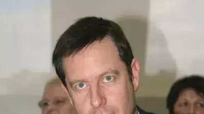 חבר כנסת אופיר פינס חבר כנסת אופיר פינס