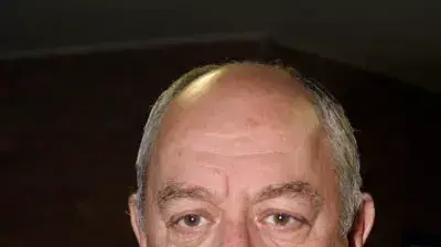 רוני בראון רוני בראון