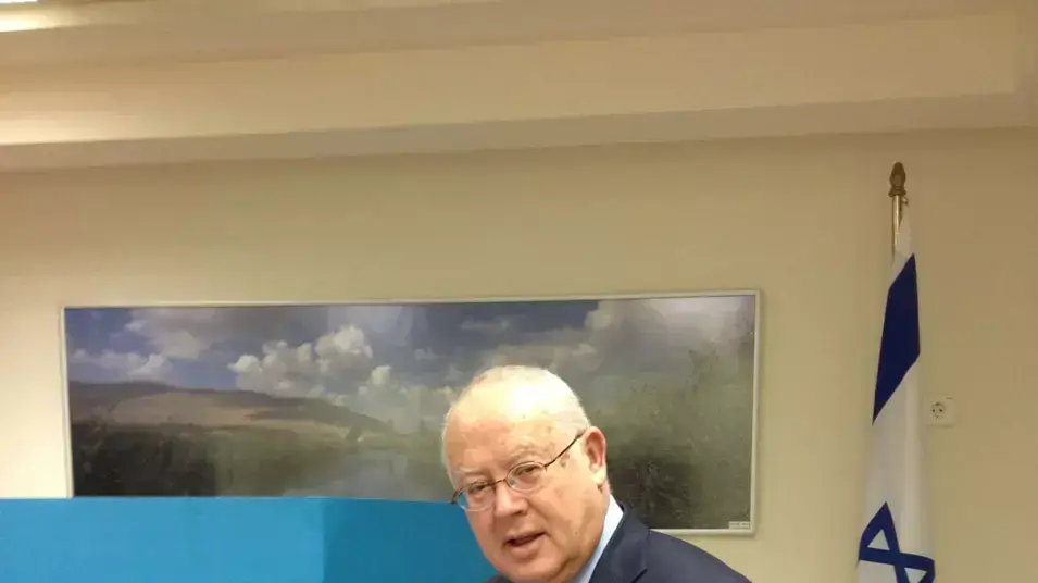 הלך לעולמו. אריה מקל הלך לעולמו. אריה מקל